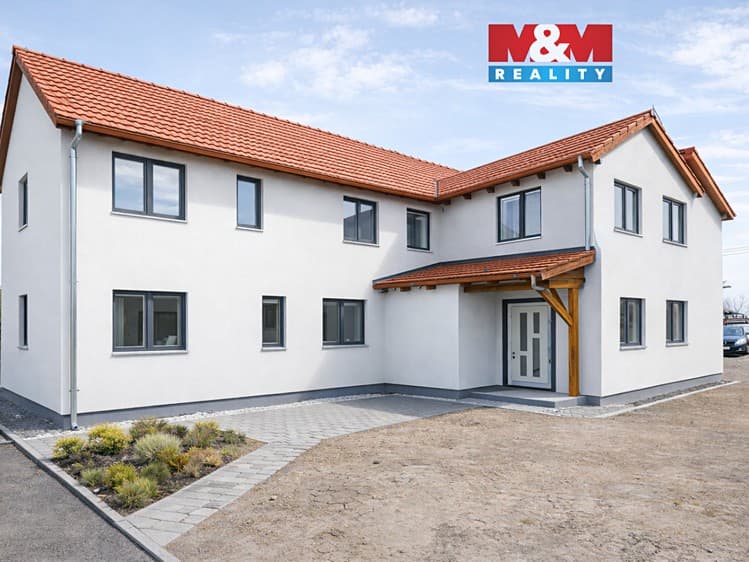 Prodej rodinného domu 257 m², pozemek 765 m²
