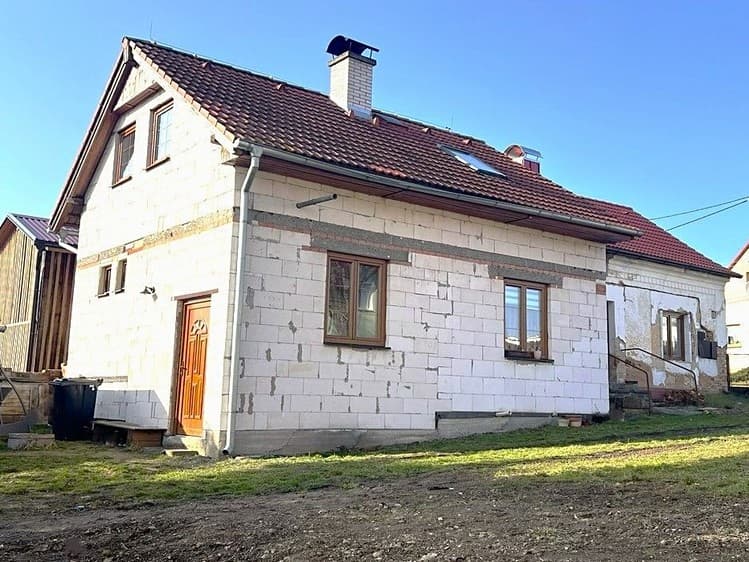 Prodej rodinného domu 125 m², pozemek 801 m²