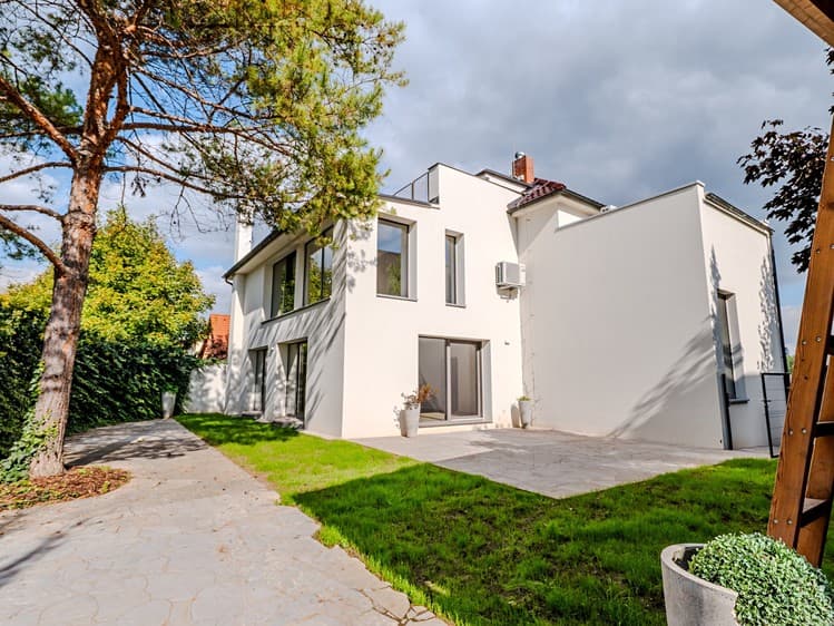 Prodej vícegeneračního domu 334 m², pozemek 508 m²