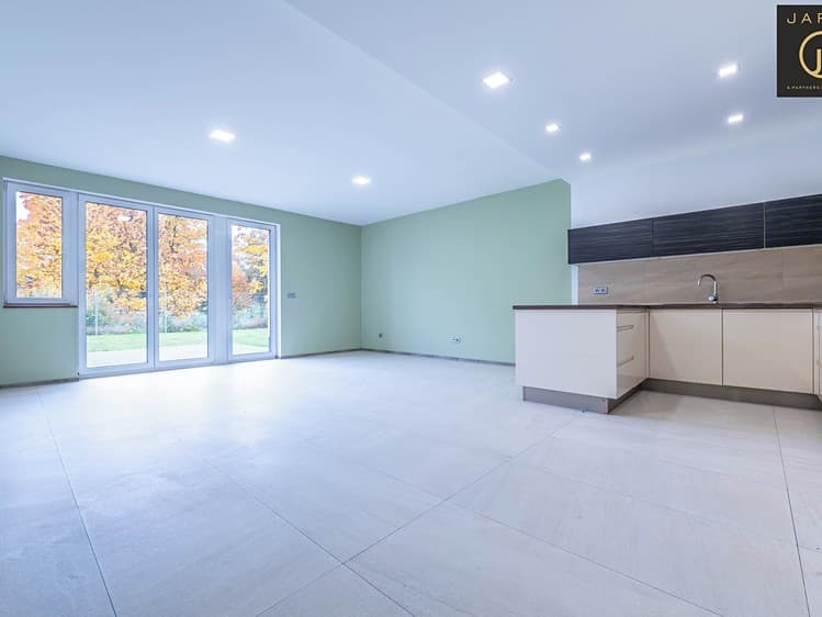Prodej rodinného domu 178 m², pozemek 295 m²