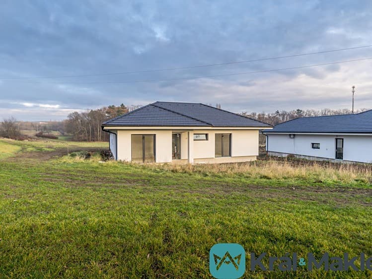 Prodej rodinného domu 164 m², pozemek 1 108 m²