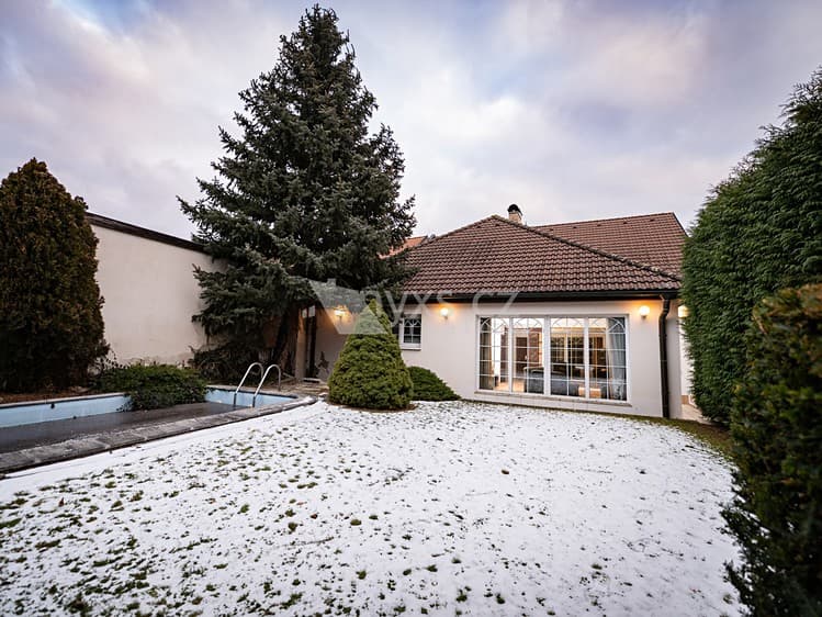 Prodej rodinného domu 276 m², pozemek 509 m²