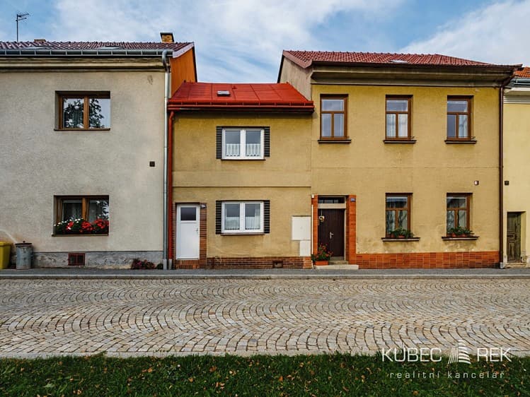 Prodej rodinného domu 80 m², pozemek 54 m²