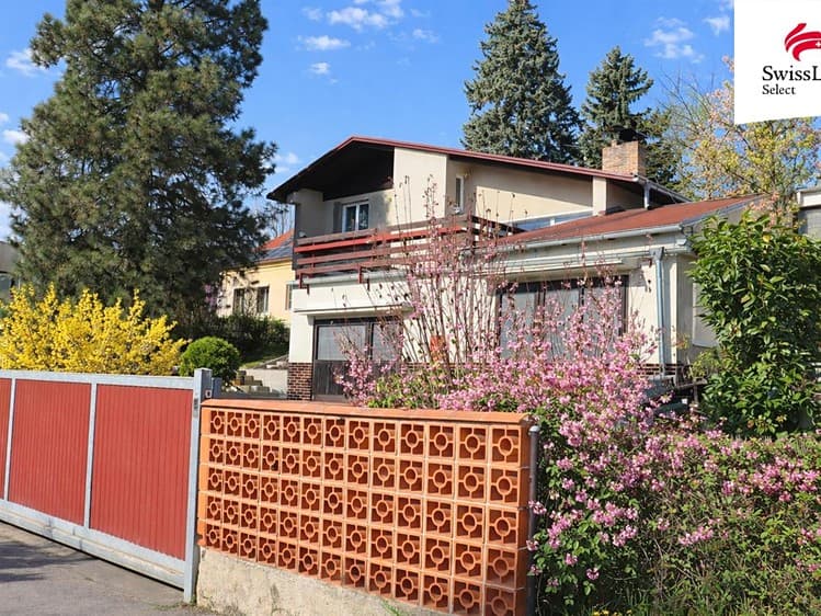 Prodej rodinného domu 144 m², pozemek 929 m²