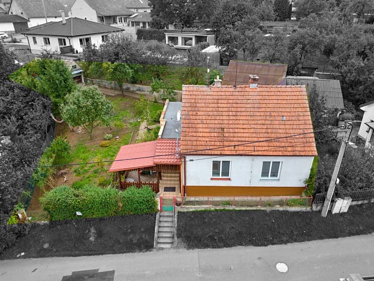 Prodej rodinného domu 100 m², pozemek 774 m²