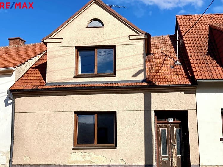 Prodej rodinného domu 90 m², pozemek 219 m²