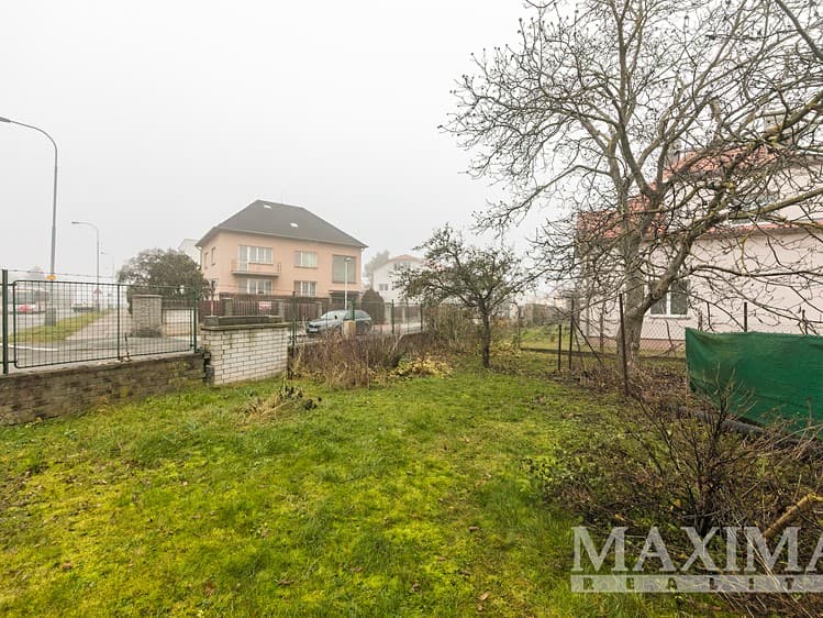 Prodej stavebního pozemku 907 m²