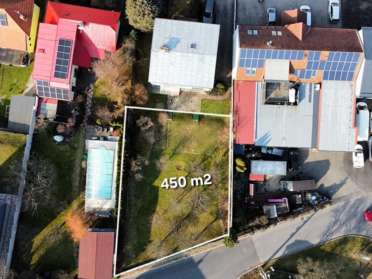 Prodej stavebního pozemku 450 m²