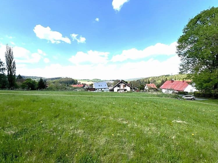 Prodej stavebního pozemku 3 990 m²