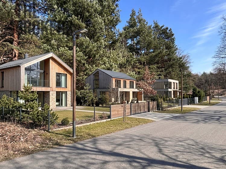 Prodej stavebního pozemku 800 m²