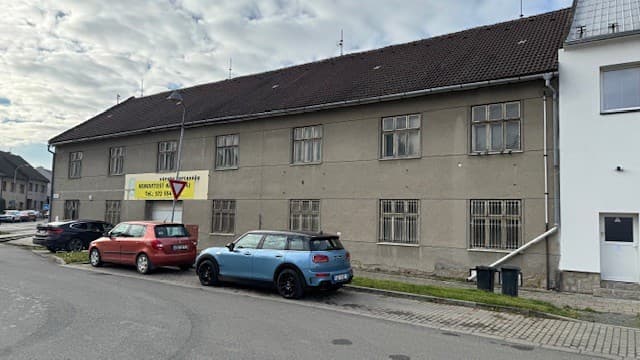 Prodej výrobní haly, prostoru 2 000 m²