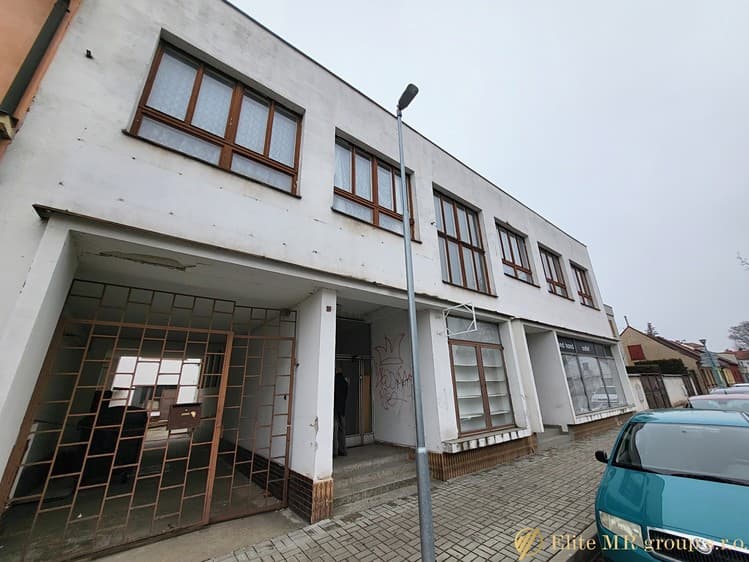 Prodej obchodního prostoru 700 m²