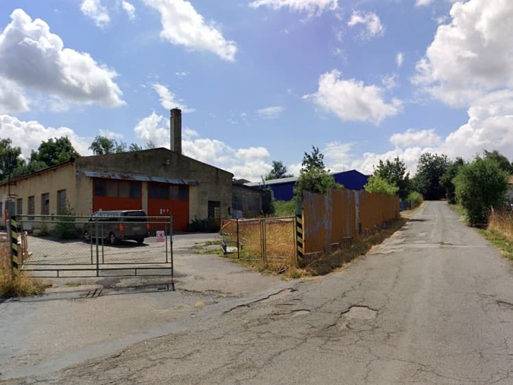 Prodej výrobní haly, prostoru 411 m²