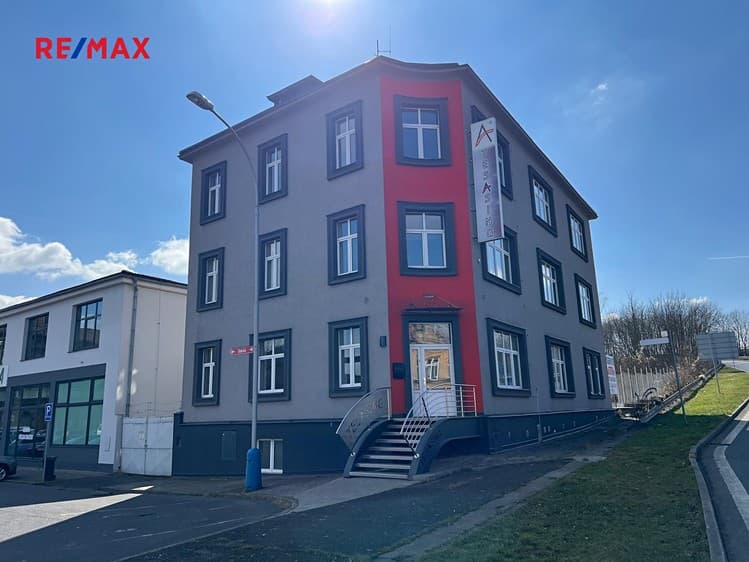 Prodej kanceláře 450 m²