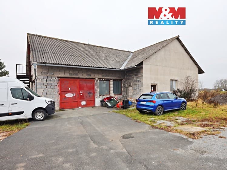 Prodej výrobní haly, prostoru 228 m²