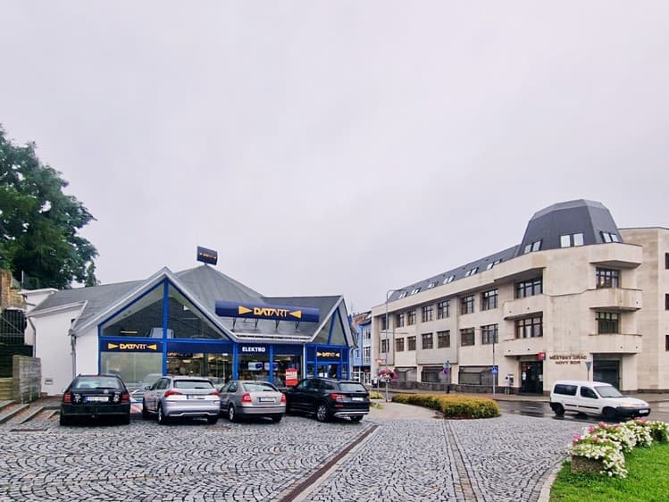 Prodej obchodního prostoru 820 m²