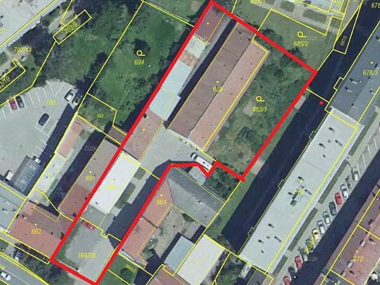Prodej komerční nemovitosti 2 610 m²