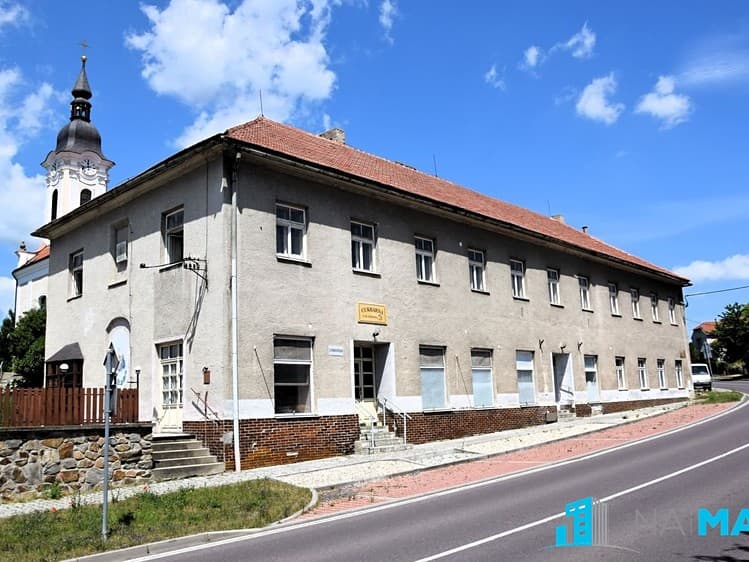 Prodej skladového prostoru 796 m²