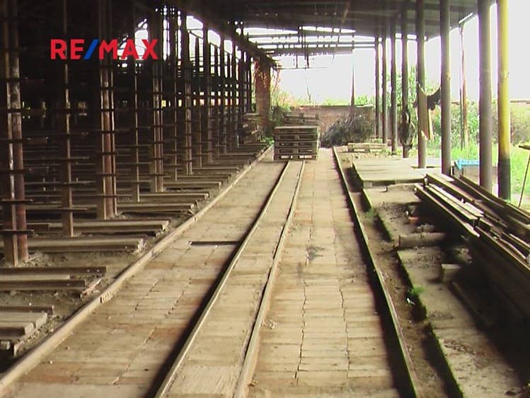 Prodej výrobní haly, prostoru 25 000 m²
