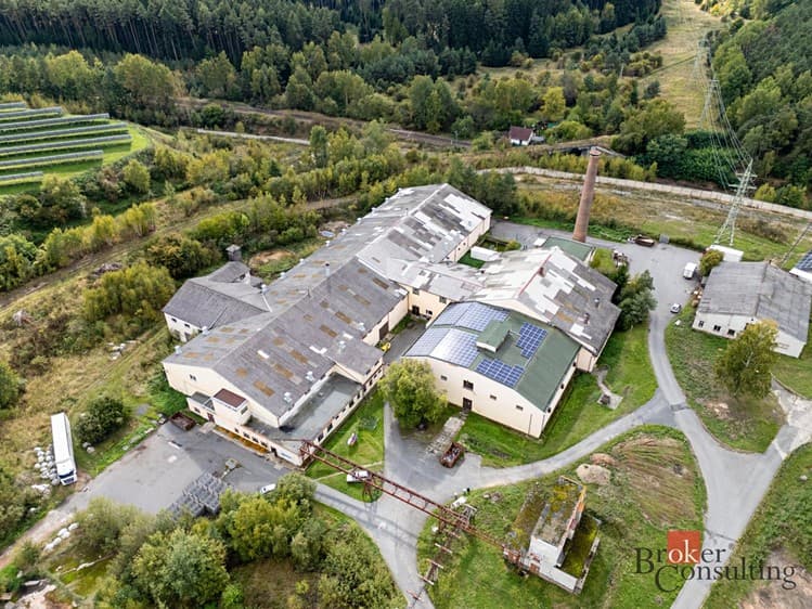 Prodej výrobní haly, prostoru 6 551 m²