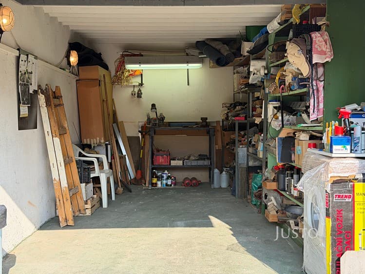 Pronájem komerční nemovitosti 16 m²