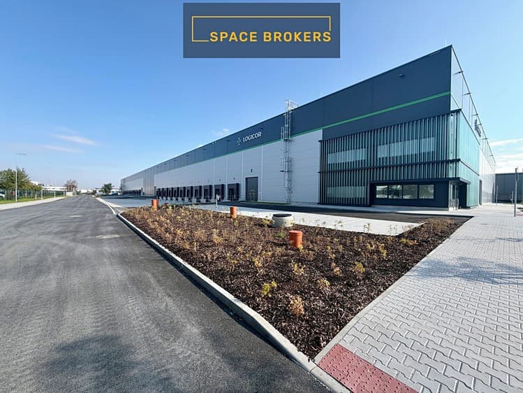 Pronájem skladového prostoru 4 760 m²