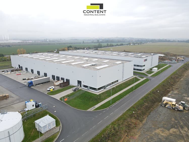 Pronájem výrobní haly, prostoru 4 397 m²