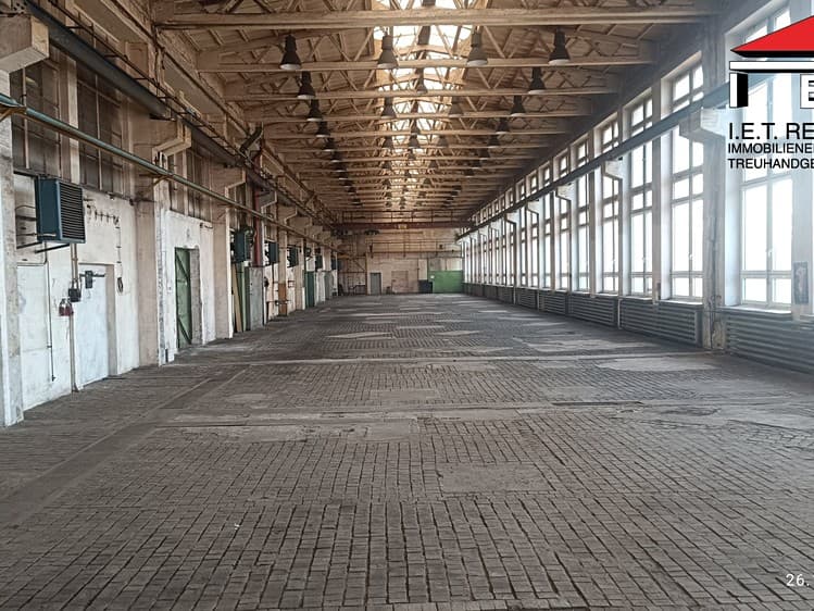 Pronájem výrobní haly, prostoru 1 062 m²