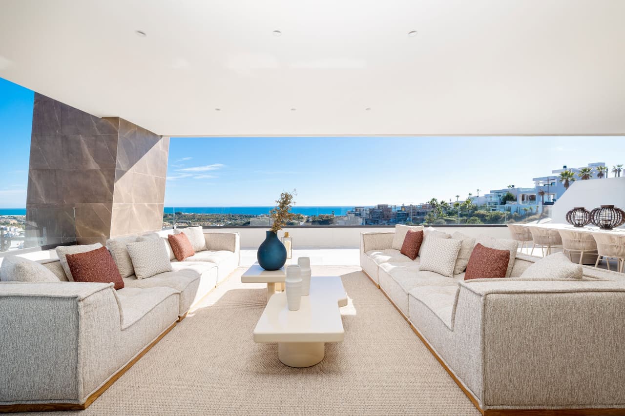 Te esperamos en la caseta de ventas de Balcón del Mediterráneo, Avda. Parque Selwo s/n, 29689 Estepona (Málaga). ¡Conoce