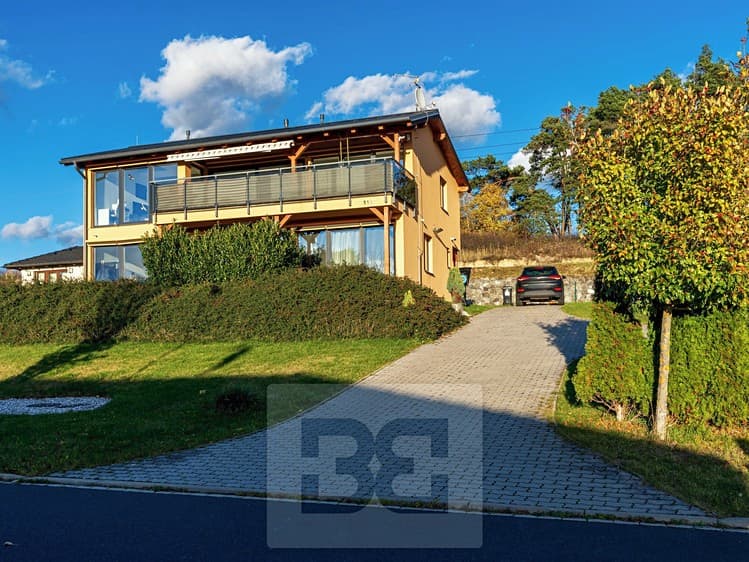 Prodej rodinného domu 185 m², pozemek 1 063 m²