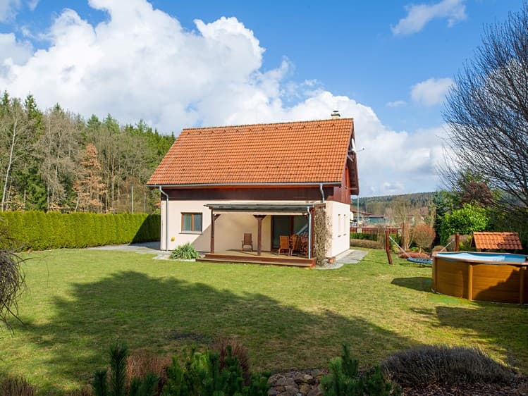 Pronájem rodinného domu 120 m², pozemek 1 000 m²
