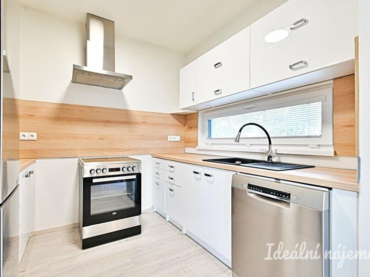 Pronájem rodinného domu 90 m², pozemek 200 m²