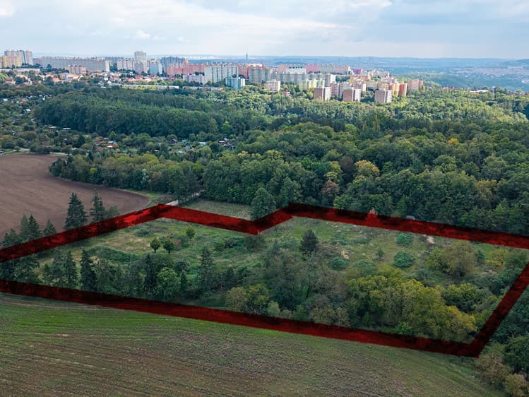 Prodej stavebního pozemku 15 141 m²