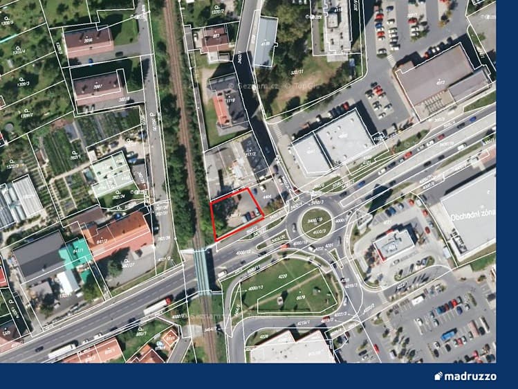Pronájem komerčního pozemku 555 m²