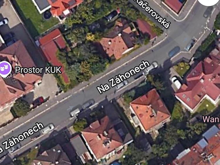Pronájem garážového stání 9 m²