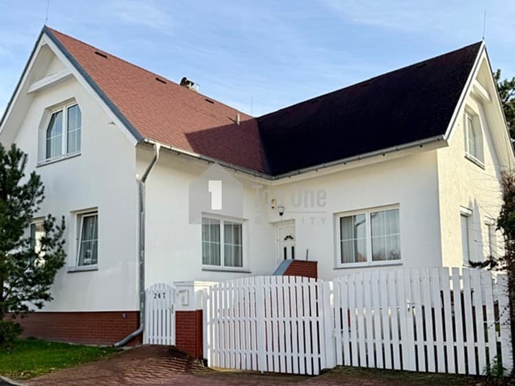 Prodej rodinného domu 514 m², pozemek 918 m²