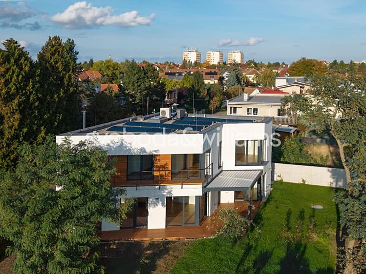 Prodej vily 213 m², pozemek 758 m²
