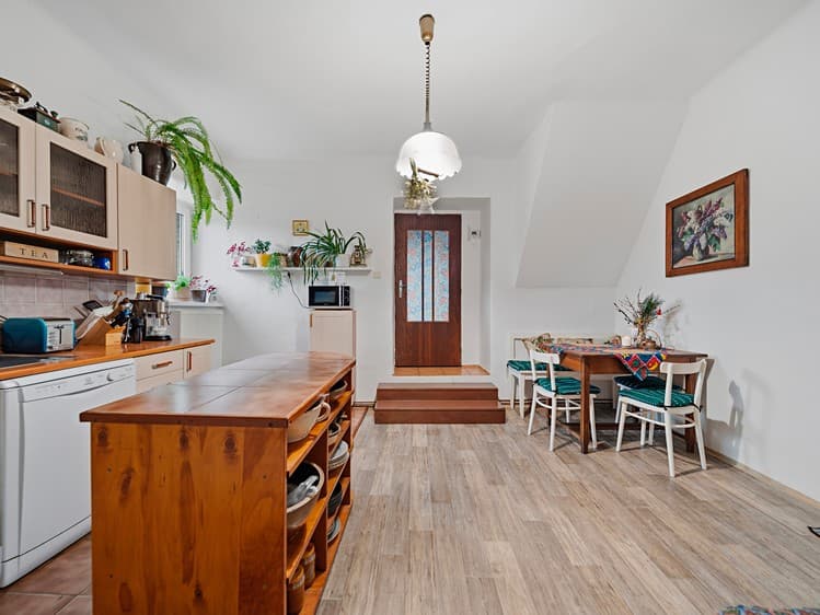 Prodej bytu 5+1 140 m² (Jednopodlažní)