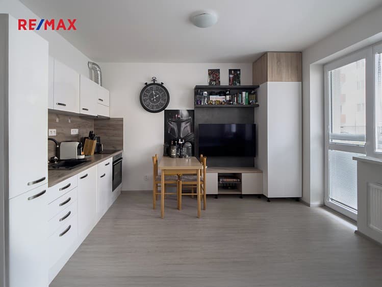 Pronájem bytu 1+kk 32 m²