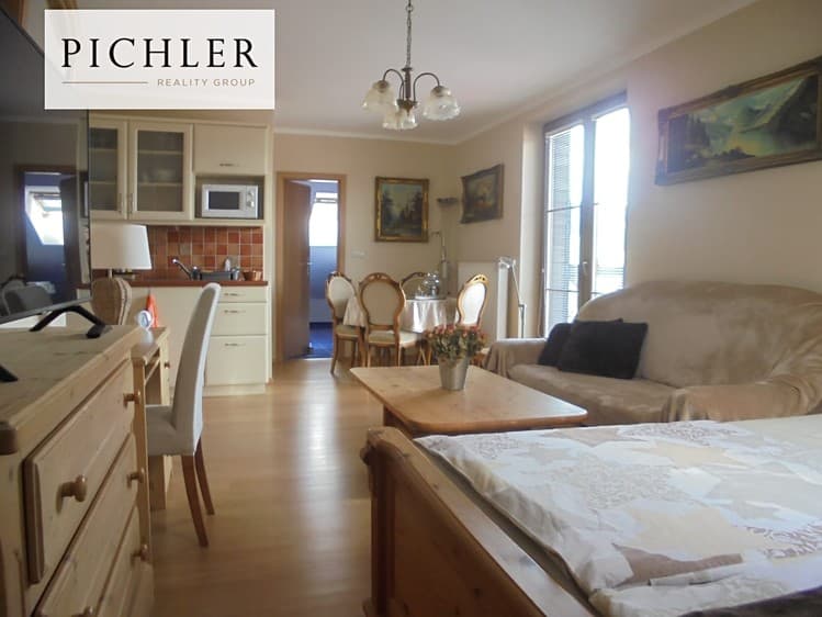 Pronájem bytu 1+kk 50 m² (Podkrovní)