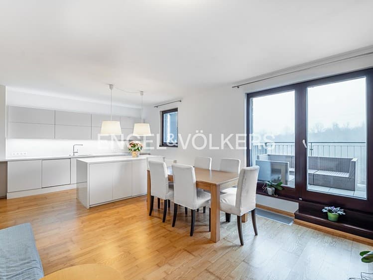 Pronájem bytu 4+kk 110 m²