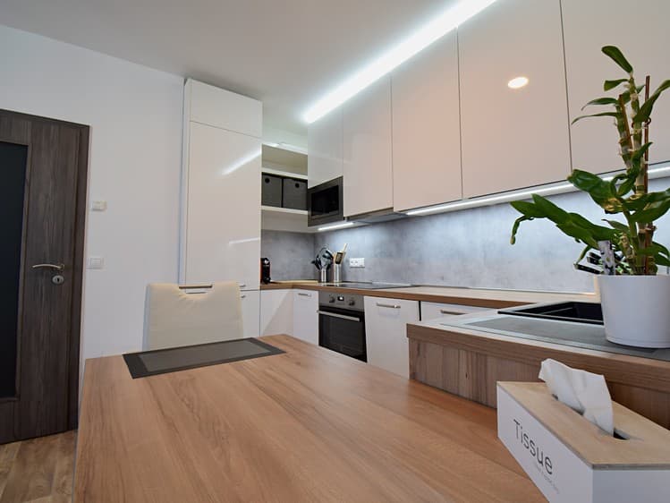 Pronájem bytu 2+kk 44 m²