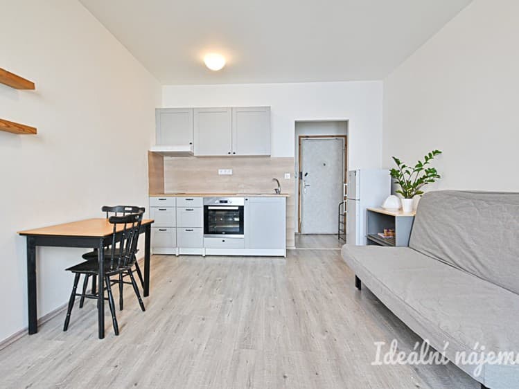 Pronájem bytu 2+kk 29 m²