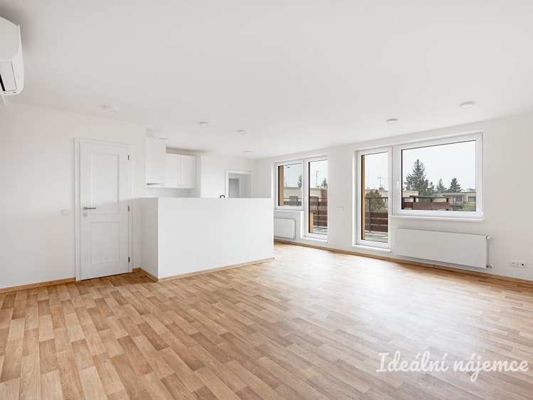 Pronájem bytu 3+kk 86 m²