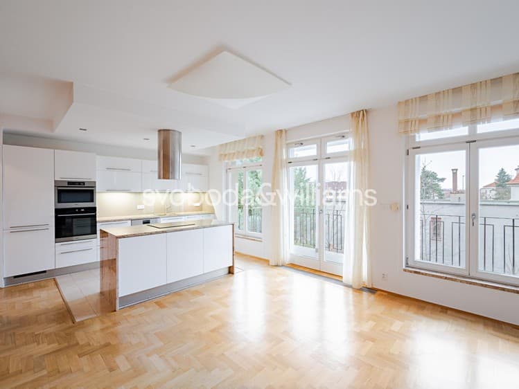 Pronájem bytu 5+kk 130 m²