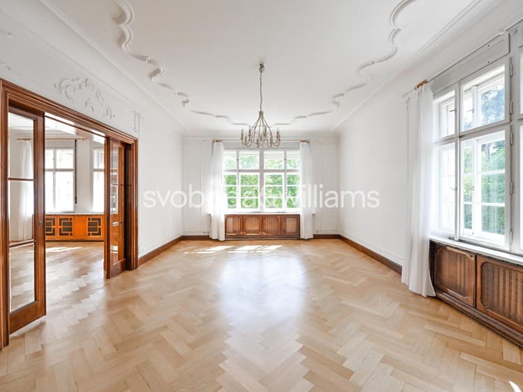 Pronájem bytu 6 pokojů a více 274 m²