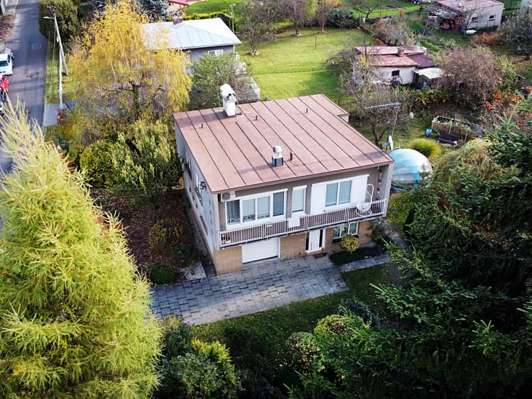 Prodej rodinného domu 145 m², pozemek 1 114 m²