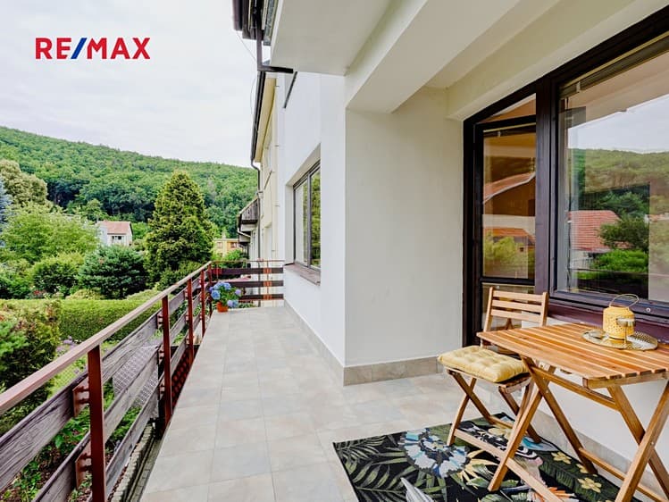 Prodej rodinného domu 280 m², pozemek 314 m²