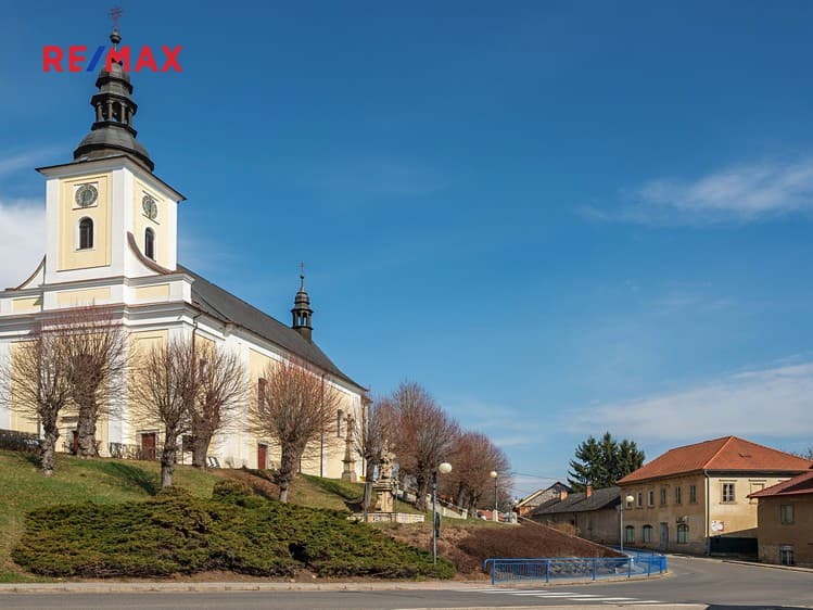 Prodej rodinného domu 420 m², pozemek 407 m²