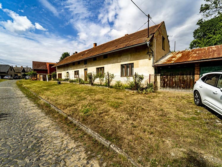 Prodej rodinného domu 110 m², pozemek 776 m²